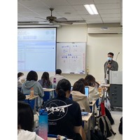 演講主題：自我行銷-從吸睛履歷與動心面談開始
日期：112年11月03日
時間：09:10-12:00
地點：燕巢校區 創新設計學院 5樓 HS529
講師：華泰電子股份有限公司 黃勁凱 專員